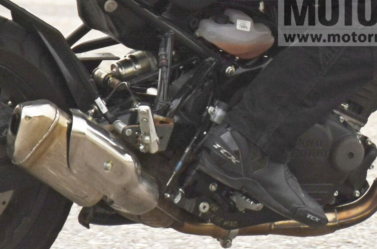 Royal Enfield 450cc naked bike spied testing.